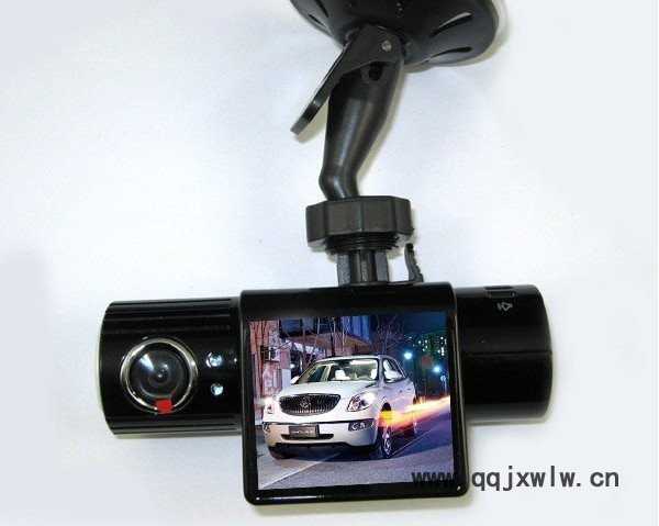 Carcam HD Q7 Car DVR 5 mega CMOS with Audio Broadcast & anti-shake 140 degree 2.0inch LCD  Enhanced Night Vision 10.jpg