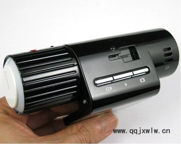 Carcam HD Q7 Car DVR 5 mega CMOS with Audio Broadcast & anti-shake 140 degree 2.0inch LCD  Enhanced Night Vision 8.jpg